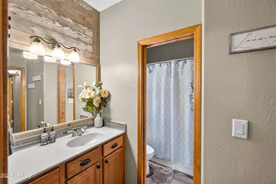 2705 W Creighton Drive, Flagstaff, AZ 86001 - Photo 26