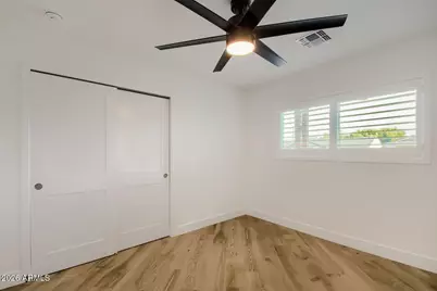 8318 E Sells Drive, Scottsdale, AZ 85251 - Photo 18