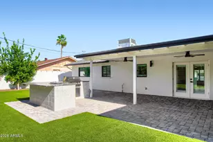 8318 E Sells Dr, Scottsdale, AZ 85251 - Photo 22