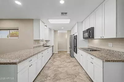 10962 W Kelso Drive, Sun City, AZ 85351 - Photo 10