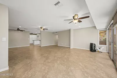 10962 W Kelso Drive, Sun City, AZ 85351 - Photo 6