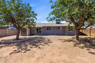 250 E Park Ave, Gilbert, AZ 85234 - Photo 30