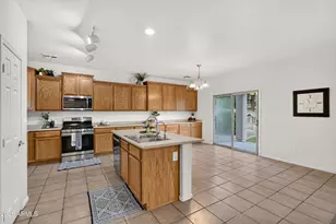 14231 W Evans Dr, Surprise, AZ 85379 - Photo 12
