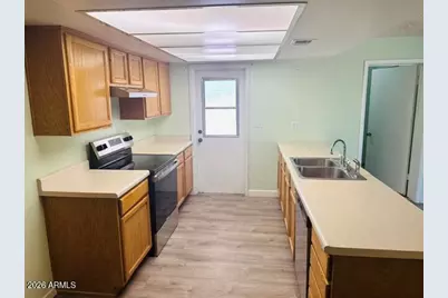 9431 N 37th Avenue, Phoenix, AZ 85051 - Photo 14