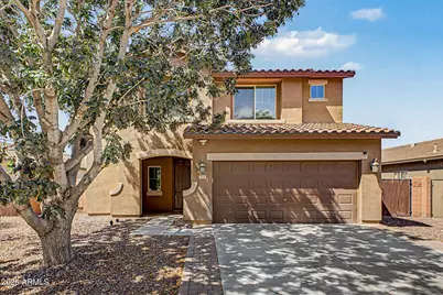 1016 W Basswood Avenue, San Tan Valley, AZ 85140 - Photo 2