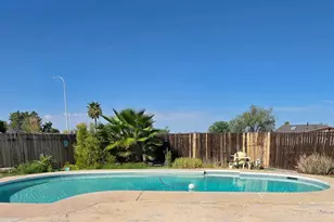 1562 S Desert View Pl, Apache Junction, AZ 85120 - Photo 2
