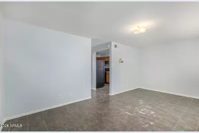 2226 W Heatherbrae Drive #Apt 2, Phoenix, AZ 85015 - Photo 6