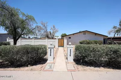 2226 W Heatherbrae Drive #Apt 2, Phoenix, AZ 85015 - Photo 1