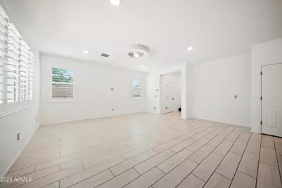 8853 W Fleetwood Lane, Glendale, AZ 85305 - Photo 12