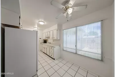 10837 W Santa Fe Drive, Sun City, AZ 85351 - Photo 18