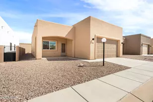 293 S Meadowood Ln, Sierra Vista, AZ 85635 - Photo 2