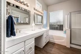 4375 E Lariat Ln, Phoenix, AZ 85050 - Photo 16