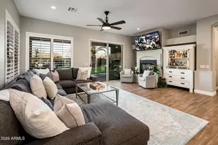 4375 E Lariat Ln, Phoenix, AZ 85050 - Photo 10