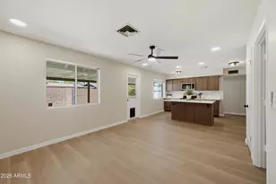 252 E 9th Dr, Mesa, AZ 85210 - Photo 6