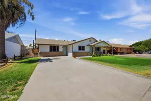 252 E 9th Dr, Mesa, AZ 85210 - Photo 2