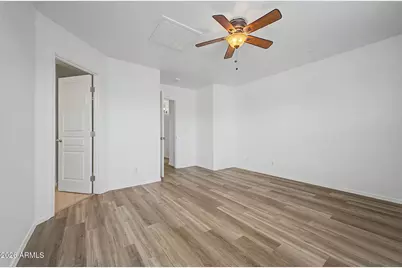 8777 W Dahlia Drive, Peoria, AZ 85381 - Photo 20