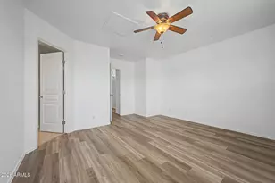 8777 W Dahlia Dr, Peoria, AZ 85381 - Photo 20
