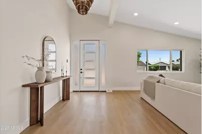 3921 E Sahuaro Drive, Phoenix, AZ 85028 - Photo 2