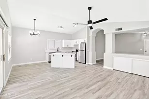 3046 W Abraham Ln, Phoenix, AZ 85027 - Photo 6