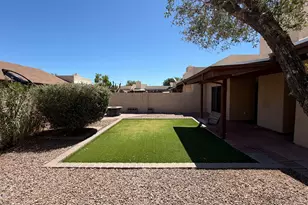 730 W Summit Pl, Chandler, AZ 85225 - Photo 4