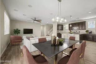887 S Swallow Ln, Gilbert, AZ 85296 - Photo 12