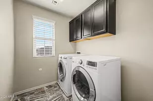 887 S Swallow Ln, Gilbert, AZ 85296 - Photo 30