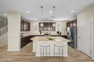 887 S Swallow Ln, Gilbert, AZ 85296 - Photo 14