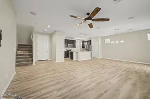 887 S Swallow Ln, Gilbert, AZ 85296 - Photo 8