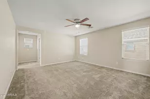 887 S Swallow Ln, Gilbert, AZ 85296 - Photo 26