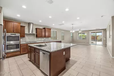 22070 N 97th Glen, Peoria, AZ 85383 - Photo 16