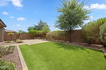 22070 N 97th Glen, Peoria, AZ 85383 - Photo 4
