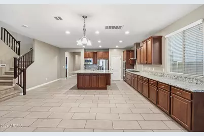 22070 N 97th Glen, Peoria, AZ 85383 - Photo 2