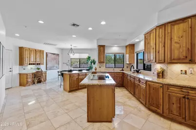 8626 E Santa Catalina Drive, Scottsdale, AZ 85255 - Photo 12
