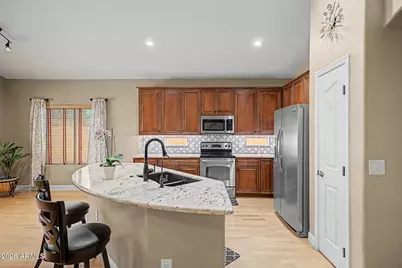1004 S 240th Drive, Buckeye, AZ 85326 - Photo 6