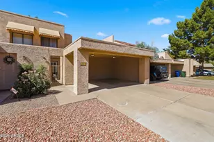 27 E Betty Elyse Ln, Phoenix, AZ 85022 - Photo 1