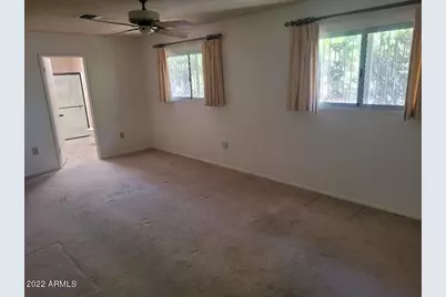20032 N Willow Creek Circle, Sun City, AZ 85373 - Photo 10