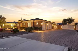 18214 W San Miguel Ct, Litchfield Park, AZ 85340 - Photo 10