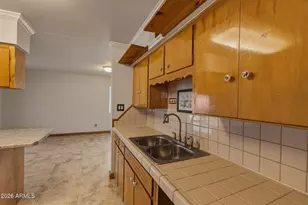 3636 W Keim Dr, Phoenix, AZ 85019 - Photo 14