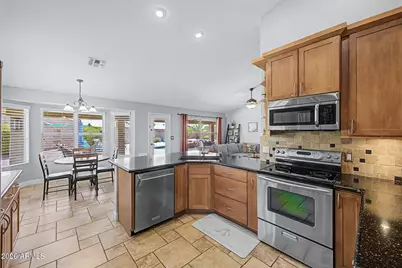 15009 S 40th Way, Phoenix, AZ 85044 - Photo 14