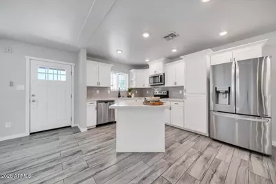 7226 N 23rd Avenue, Phoenix, AZ 85021 - Photo 6