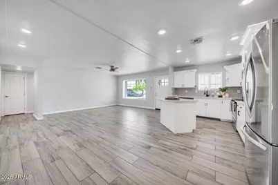 7226 N 23rd Avenue, Phoenix, AZ 85021 - Photo 10