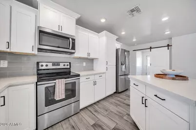 7226 N 23rd Avenue, Phoenix, AZ 85021 - Photo 4