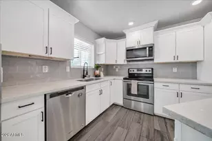 7226 N 23rd Ave, Phoenix, AZ 85021 - Photo 2