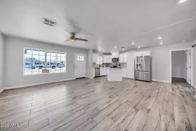 7226 N 23rd Avenue, Phoenix, AZ 85021 - Photo 8
