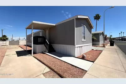 1002 W Kachina Trail, Phoenix, AZ 85041 - Photo 1