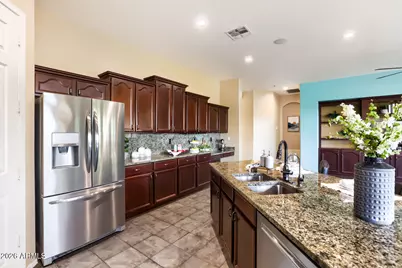 9386 S 181st Drive, Goodyear, AZ 85338 - Photo 12