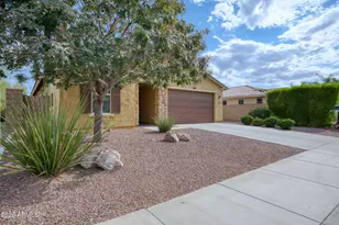 9937 W Andrea Dr, Peoria, AZ 85383 - Photo 2