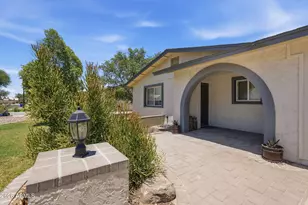102 W Hackamore Ave, Gilbert, AZ 85233 - Photo 4