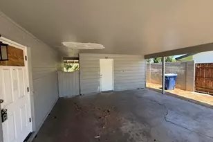 1112 W Bethany Home Rd, Phoenix, AZ 85013 - Photo 2