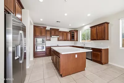 9114 W White Feather Lane, Peoria, AZ 85383 - Photo 12
